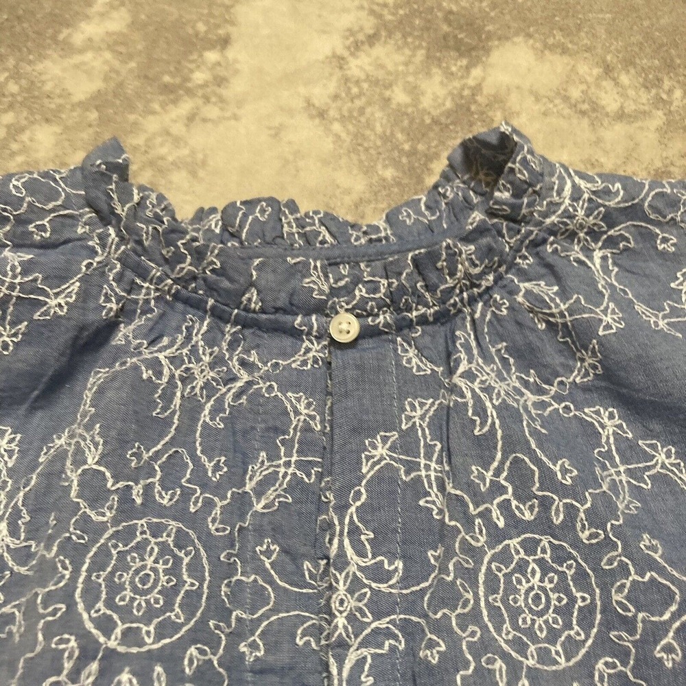 Ann Taylor Shirt Womens Size Small Blue‎ Chambray Ruffle Split Neck Shell - Picture 2 of 10